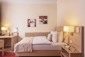 Garner Hotel Hamburg Wandsbek Marktplatz by IHG