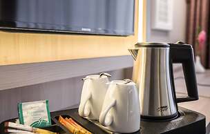 Hollywood Media Hotel