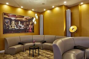 Hollywood Media Hotel