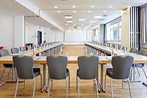 Hollywood Media Hotel