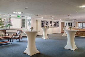 Hollywood Media Hotel