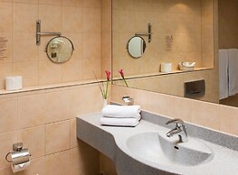 Hollywood Media Hotel