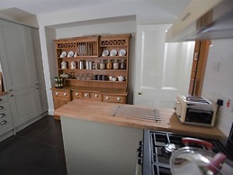 Withy Cottages