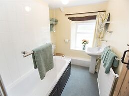 Withy Cottages