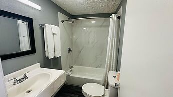 Catalina Airport Motel