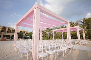 DoubleTree by Hilton Resort & Spa Marjan Island