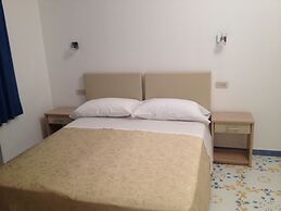 Guest House La Piazzetta