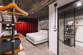 Quip Bed & Breakfast Phuket Hotel