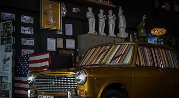 Quip Bed & Breakfast Phuket Hotel