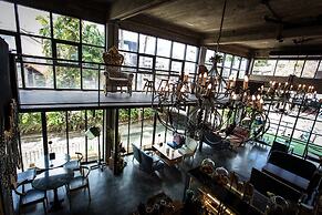 Quip Bed & Breakfast Phuket Hotel