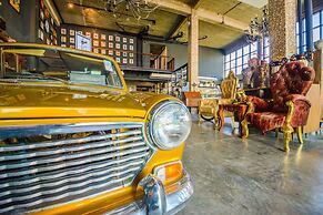 Quip Bed & Breakfast Phuket Hotel