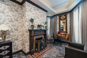 Neighbourgood Sutter Mansion