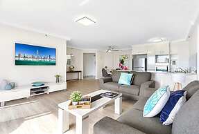 Surfers Century Oceanside Apartments