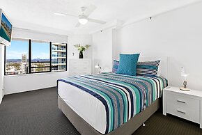 Surfers Century Oceanside Apartments