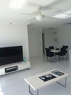 Surfers Century Oceanside Apartments