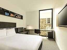 ibis Adelaide