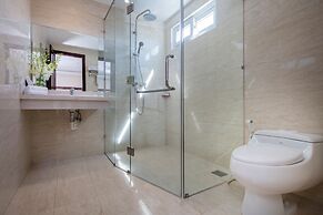 Galliot Hotel Nha Trang