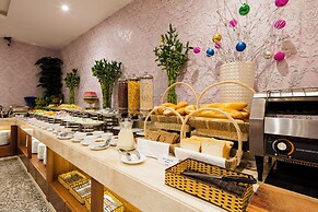 Galliot Hotel Nha Trang