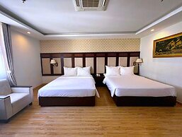 Galliot Hotel Nha Trang