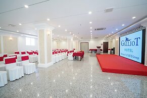 Galliot Hotel Nha Trang