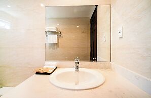 Galliot Hotel Nha Trang