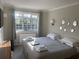 Dormy House Hotel