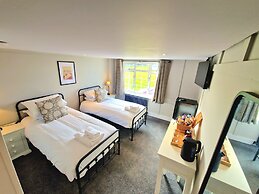 Dormy House Hotel