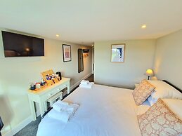 Dormy House Hotel