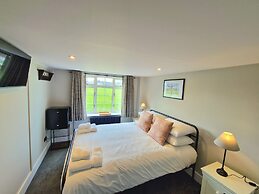 Dormy House Hotel