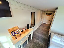 Dormy House Hotel