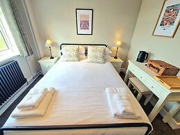Dormy House Hotel