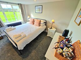 Dormy House Hotel