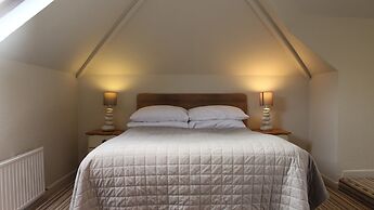 Dormy House Hotel