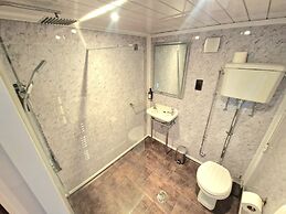 Dormy House Hotel
