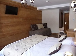Chalet-Hôtel Le Beausoleil, The Originals Relais (Hotel-Chalet de Trad