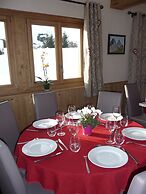 Chalet-Hôtel Le Beausoleil, The Originals Relais (Hotel-Chalet de Trad