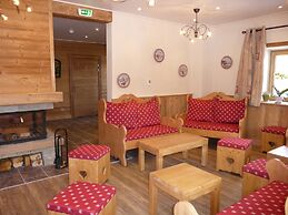 Chalet-Hôtel Le Beausoleil, The Originals Relais (Hotel-Chalet de Trad
