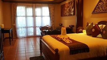 Royal Phawadee Village