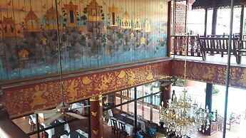 Royal Phawadee Village