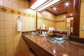 Royal Phawadee Village