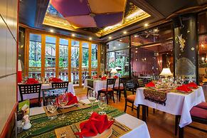 Royal Phawadee Village