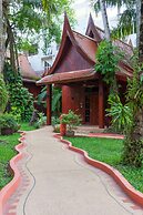 Royal Phawadee Village