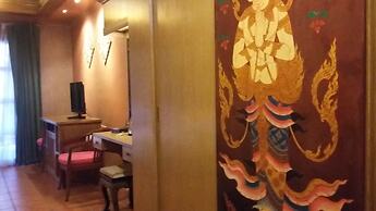 Royal Phawadee Village