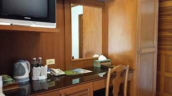 Royal Phawadee Village