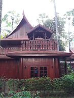 Royal Phawadee Village