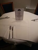 Livingston Lodge Hotel