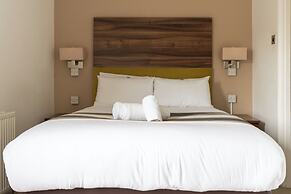 Livingston Lodge Hotel