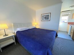 Summerhill Motor Inn