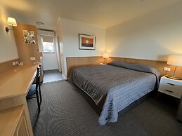 Summerhill Motor Inn