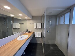 Summerhill Motor Inn